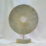 تندیس خورشید طوسی-طلایی