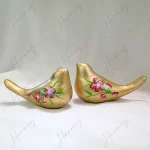 مجسمه مرغ آمین سفالی رنگ آمیزی شده طلایی طرح گل